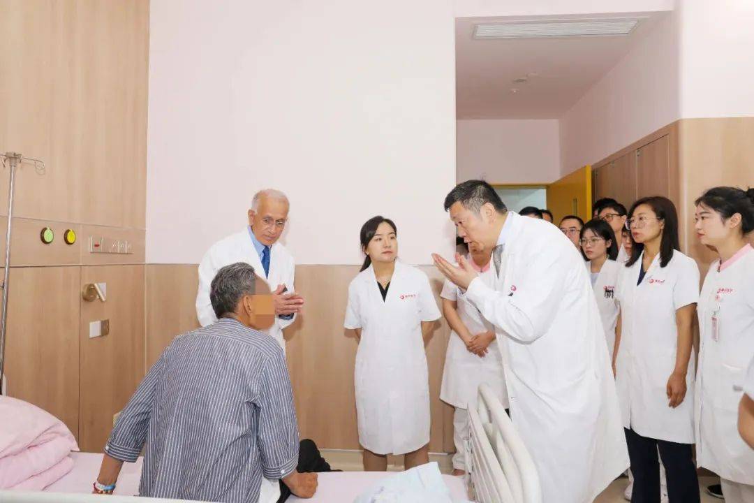 没错！我们开始“卷”养老院了