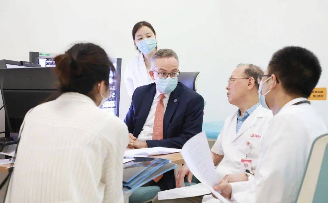 没错！我们开始“卷”养老院了