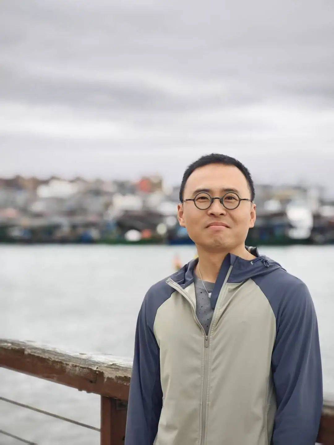 “如需空调扫码3元”，网约车开空调要加钱引争议，司机诉苦：开不起